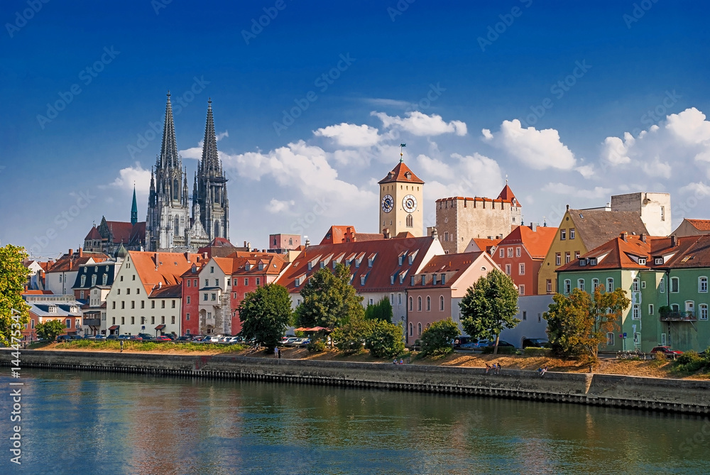 Regensburg an der Donau mit Dom und Altstadt, Bayern