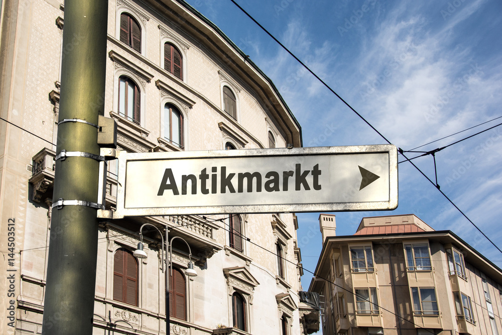 Schild 242 - Antikmarkt