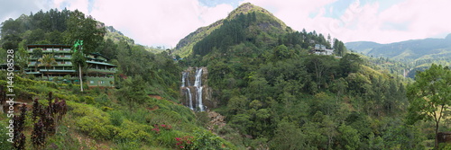 Ramboda Falls auf Sri Lanka photo