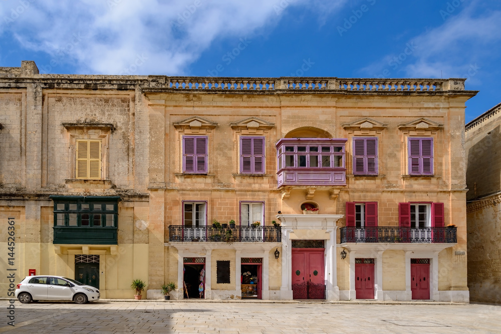 Farbenfroh: Fassade der Casa Castelletti am St. Paul's Square in Mdina