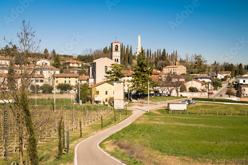 View of Custoza surrounded by the vineyards. photo