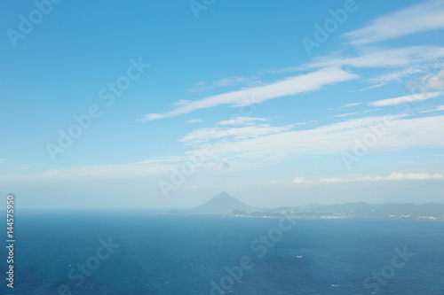 佐多岬から見る開聞岳と薩摩半島