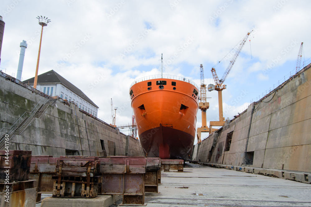 Fototapeta premium Ship repair