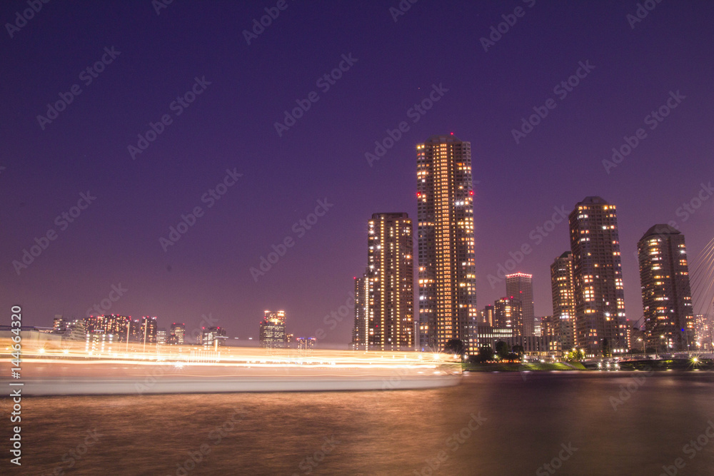 Fototapeta premium ビル夜景