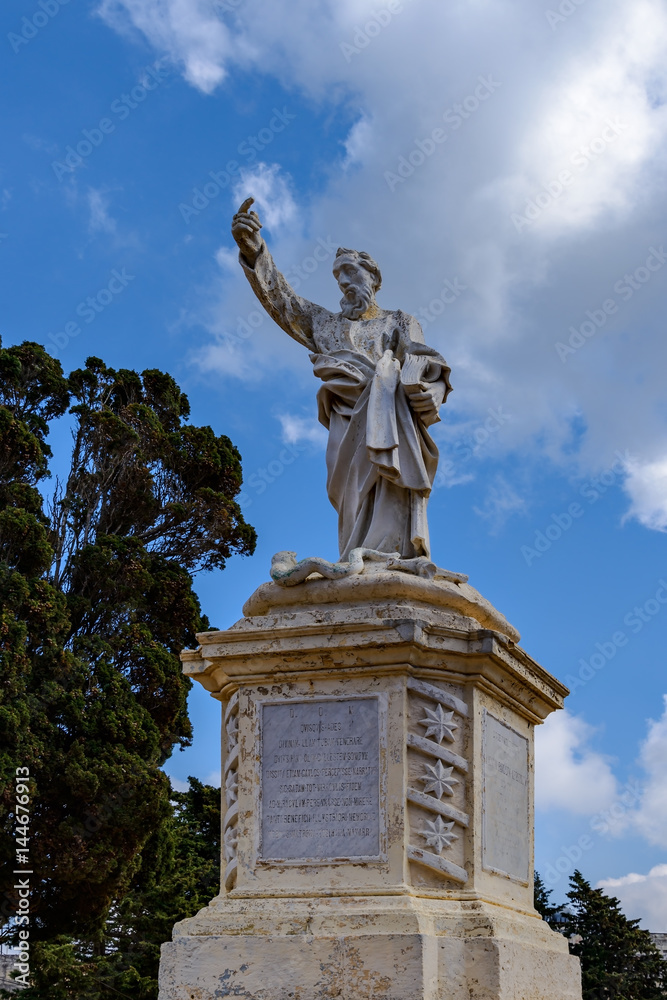 Statue des Apostel Paulus in Rabat