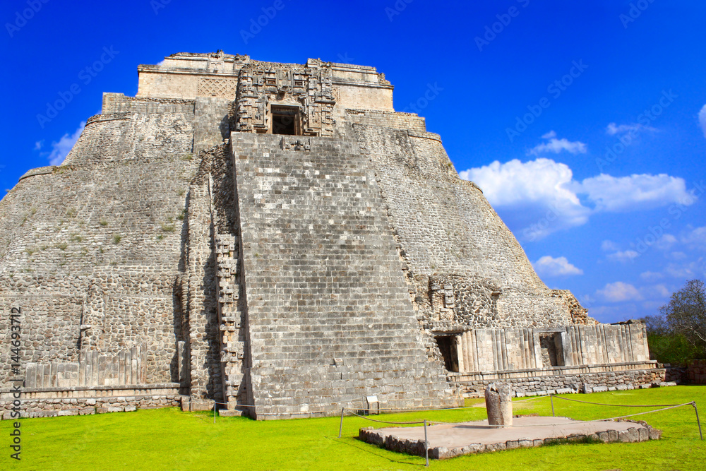 Pyramid of the Magician, Uxmal, Yucatan, Mexico Pyramid of the Magician, Uxmal, Yucatan, Mexico