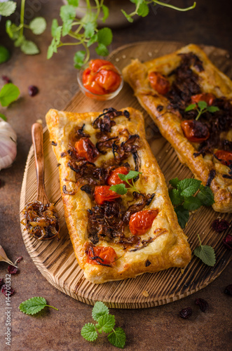 Puff pastry vegetarian pizza