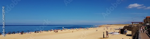 plage sable ocean © yvan