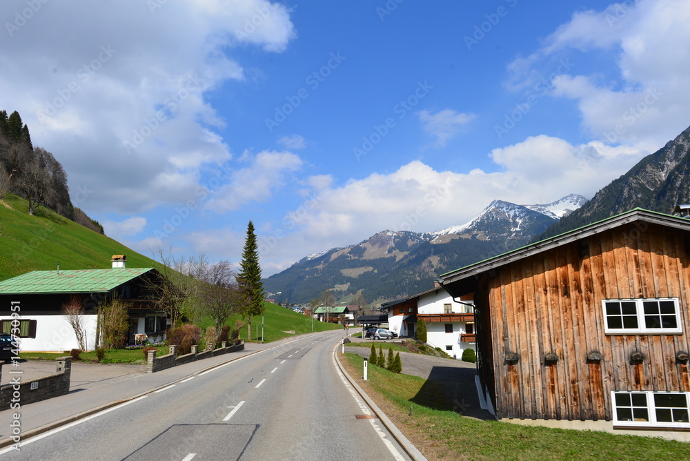 Kleinwalsertalstraße B201 in MIttelberg 