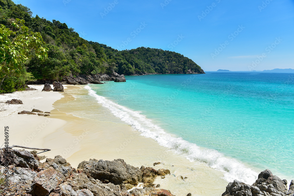 Obraz premium Horse Shoe Island is a new island and famous for its privacy ,Island of Myanmar,myanmar