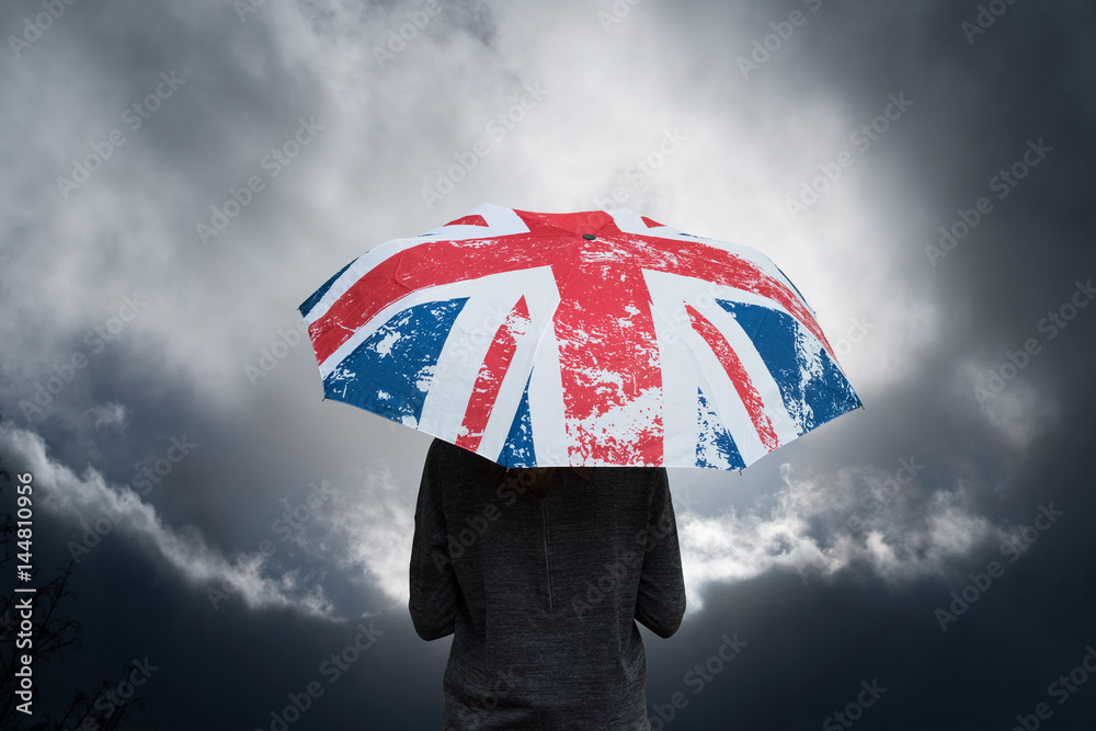 anglette grande bretagne parapluie drapeau anglais pluie brexit orage  sombre climat légende tourisme temps météo Stock Photo | Adobe Stock