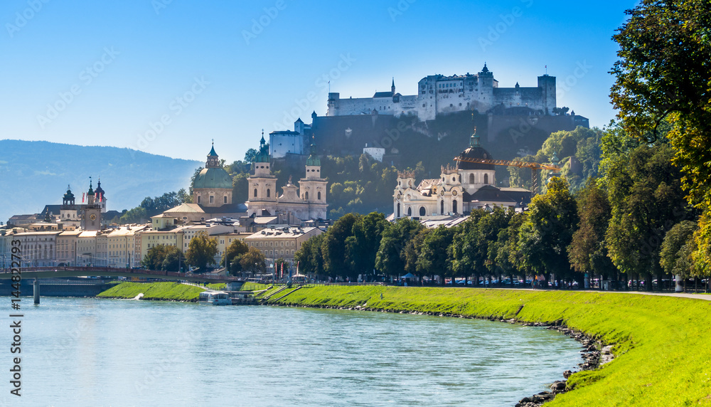 Naklejka premium Blick auf die Festung Hohensalzburg