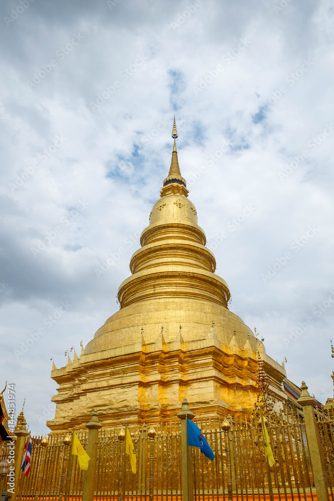 Naklejka premium wat phra that haripunchai is a lanna style temple in lamphun , Thailand