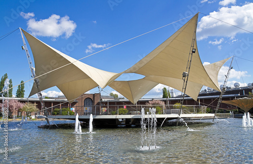 Kölner Tanzbrunnen photo