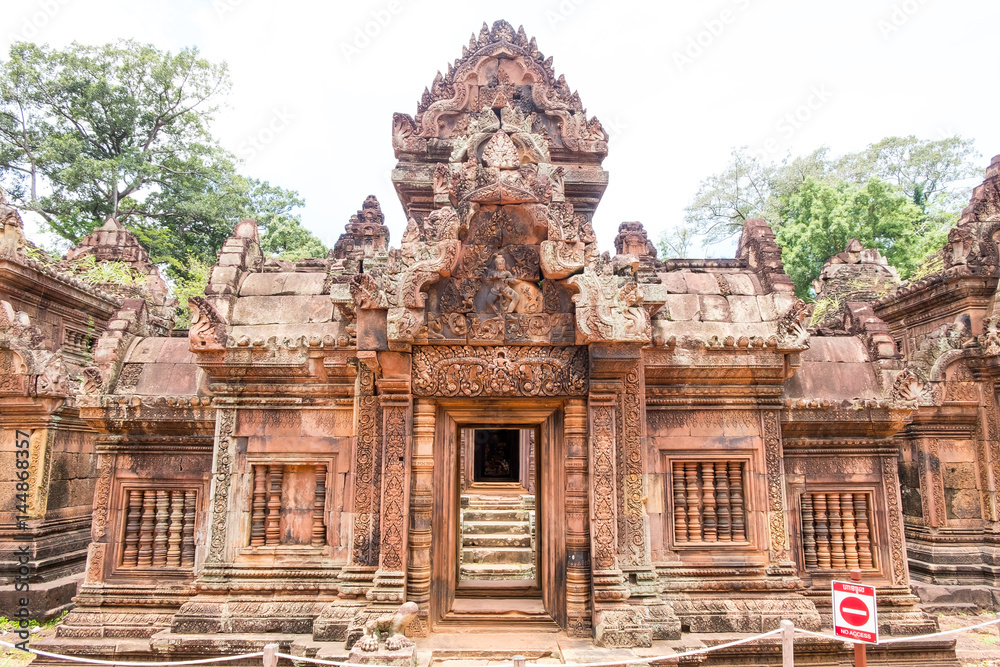Banteay Srei hindu pink stone temple in Siem reap, Cambodia.