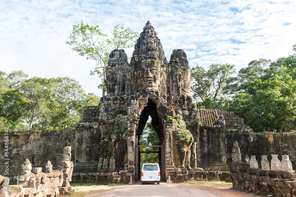 Fototapeta premium Gate of Prasat Bayon or Bayon temple in Angkor Thom, Siemreap, Cambodia