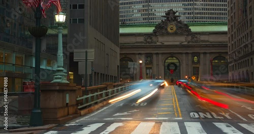 Time lapse of Grand Central Station in New York.