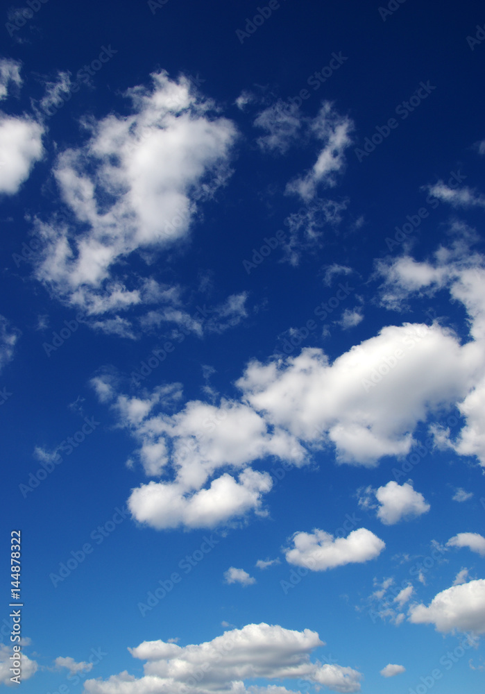 Obraz premium white clouds