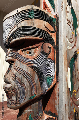 Figure of a Maori male face
