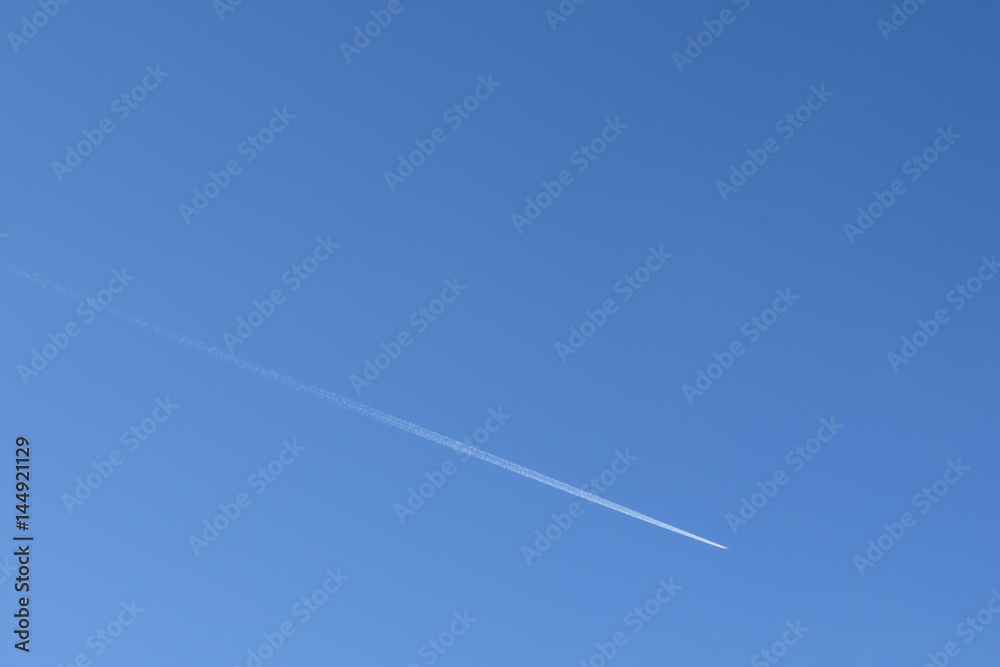 青空と飛行機雲 青空と飛行機雲