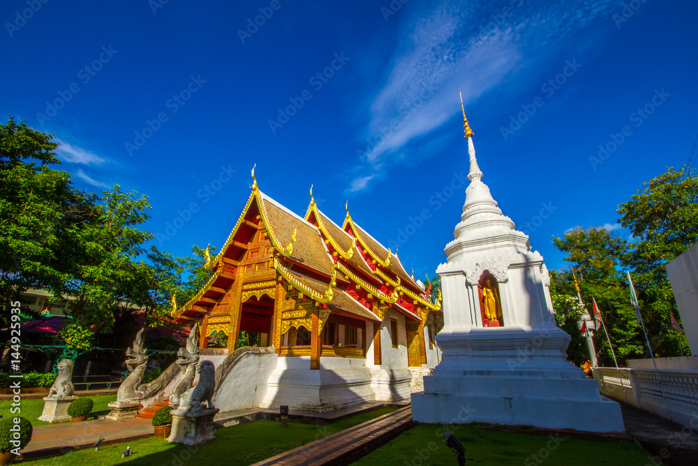 Fototapeta premium Phrasing Temple in Chiang Mai Province. it's one of the most famous and oldest temples in Chiang Mai Province Northern Thailand.