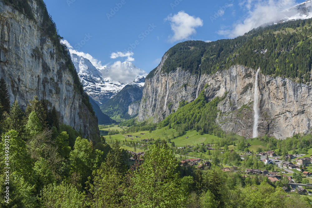 Idyllic Landscape of Lauterbrunnen valley in Bernese Alps, Switzerland. Idyllic Landscape of Lauterbrunnen valley in Bernese Alps, Switzerland.