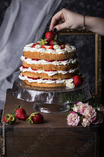 angel food cake with fresh berries photo