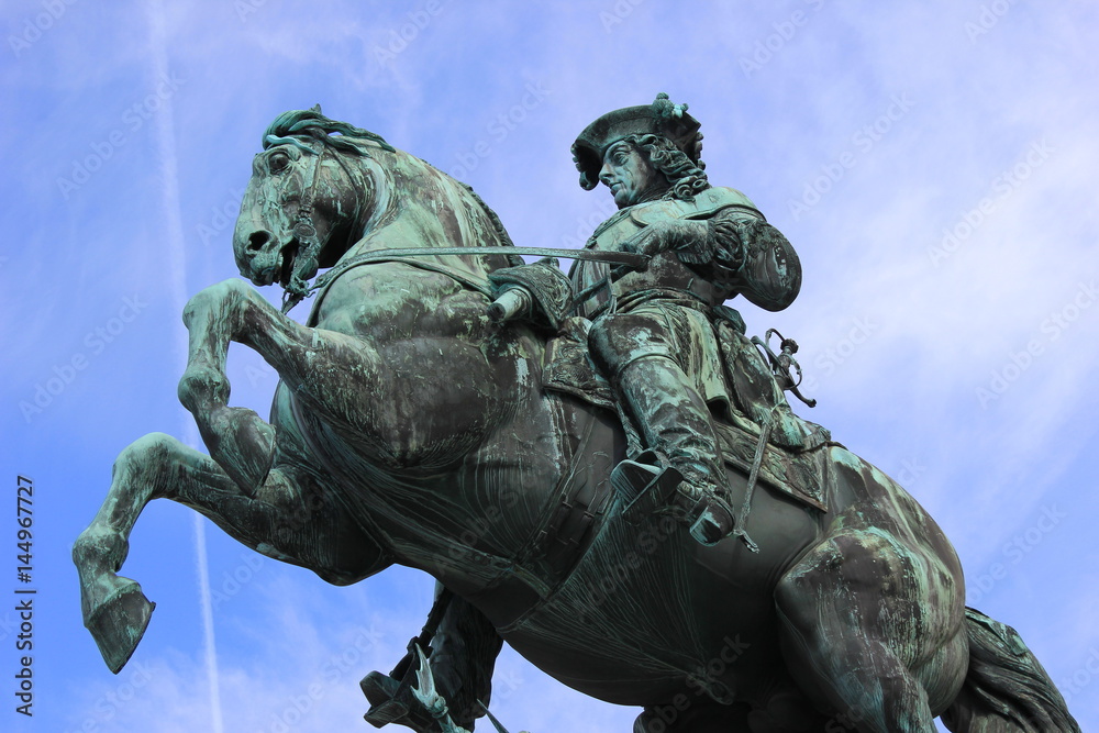 Prinz Eugen: das berühmte Denkmal am Heldenplatz in Wien