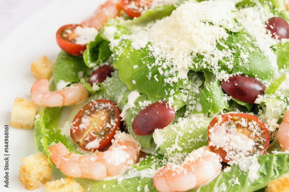 caesar salad with prawns