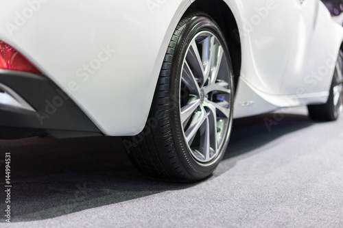 Close up wheel of the modern and elegant car © oyoo