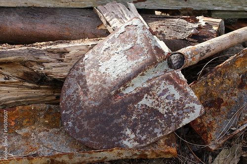 Verrostete Schaufel, Schaufelblatt photo