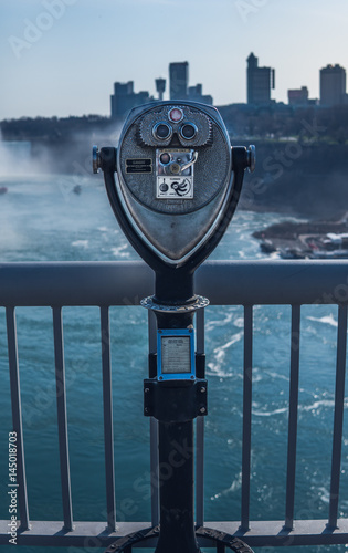 Binoculars for coins at Niagara Falls