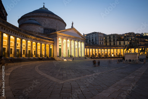 Photos Piazza del Plebiscito, Napoli