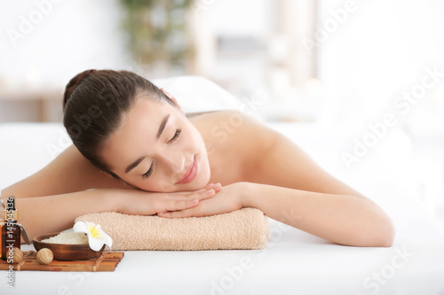Konstfotografi Beautiful young woman in spa salon