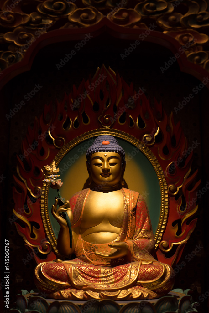 Fototapeta premium buddha statues in temple