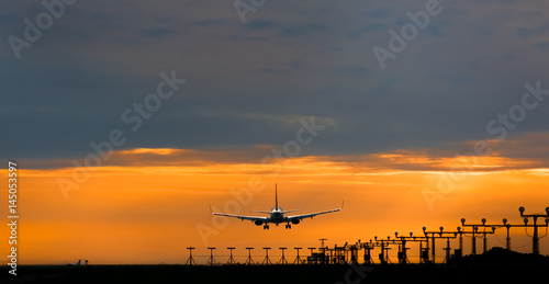 Aircraft landing  © Abdulqader Almubarak