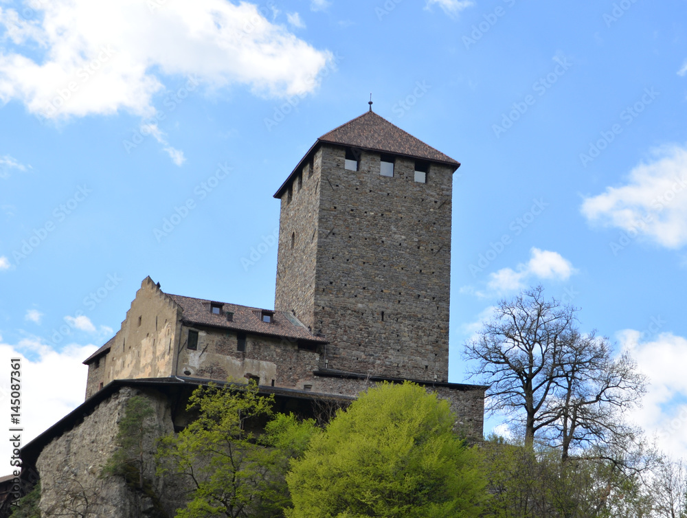 Burg Tirol 04