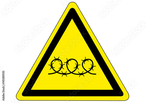 Schild Gefahr durch Stacheldraht