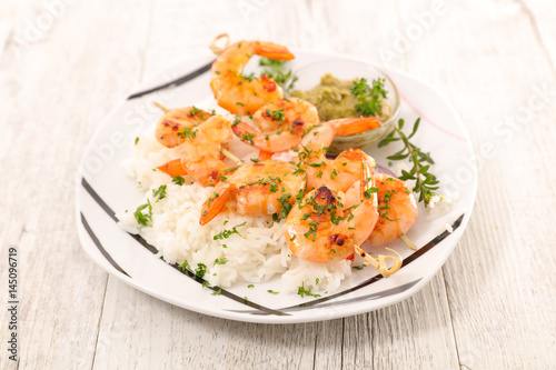 fried shrimp with rice