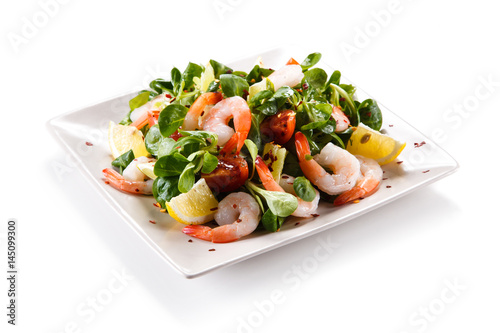 Shrimps with salad