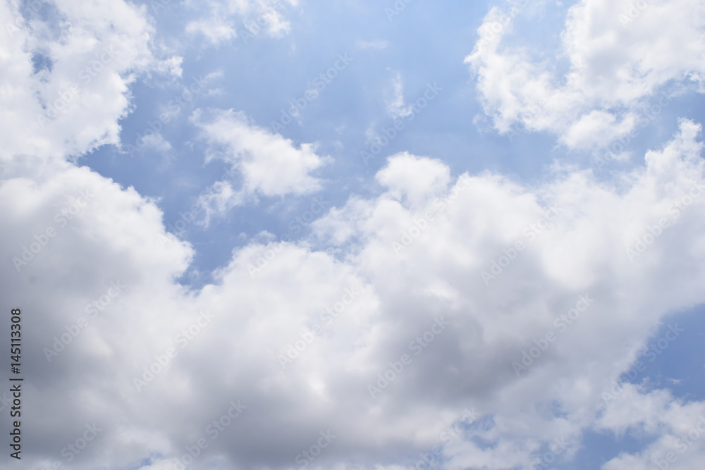 Fototapeta premium Blue sky with white clouds background in cloudy day
