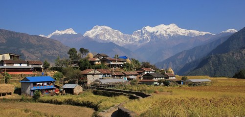 Handdoek met foto Nepal Nepalees dorp onder Manaslu bergen  © u.perreten