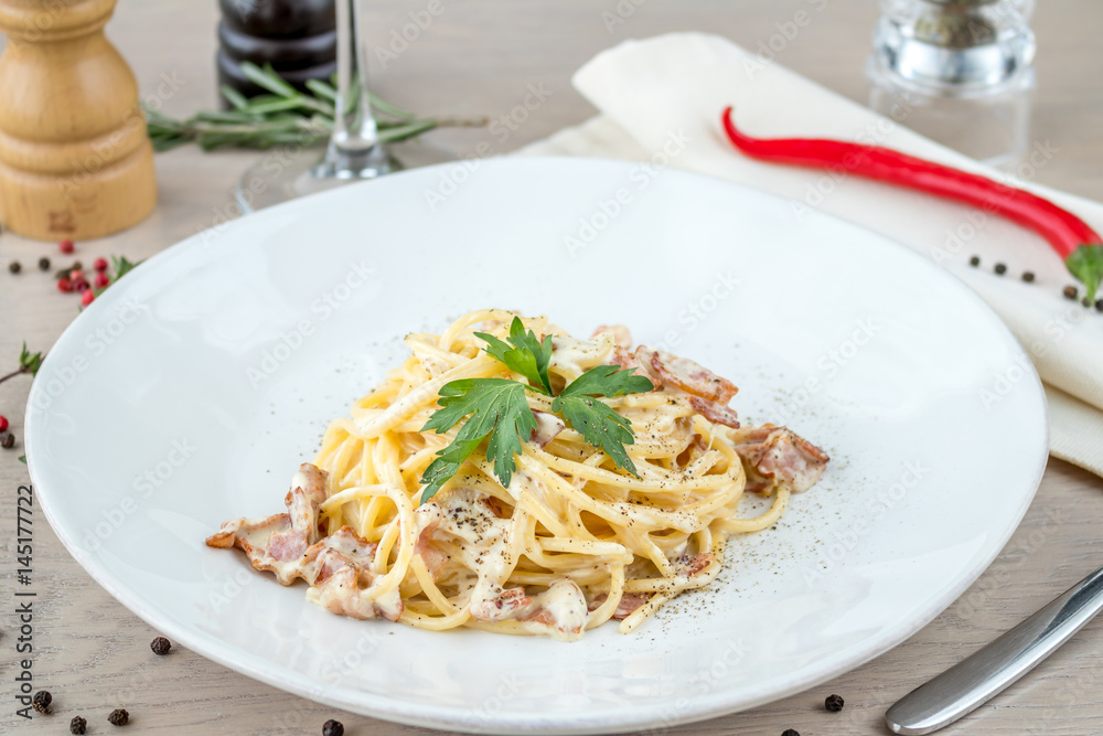 Spaghetti Carbonara Spaghetti Carbonara