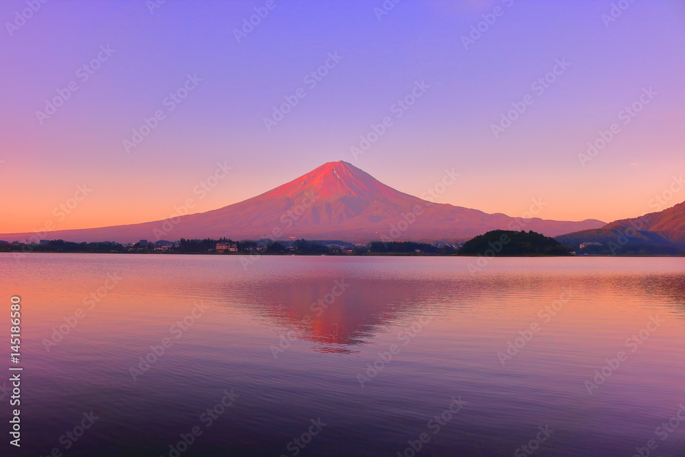 【山梨県】河口湖から赤富士