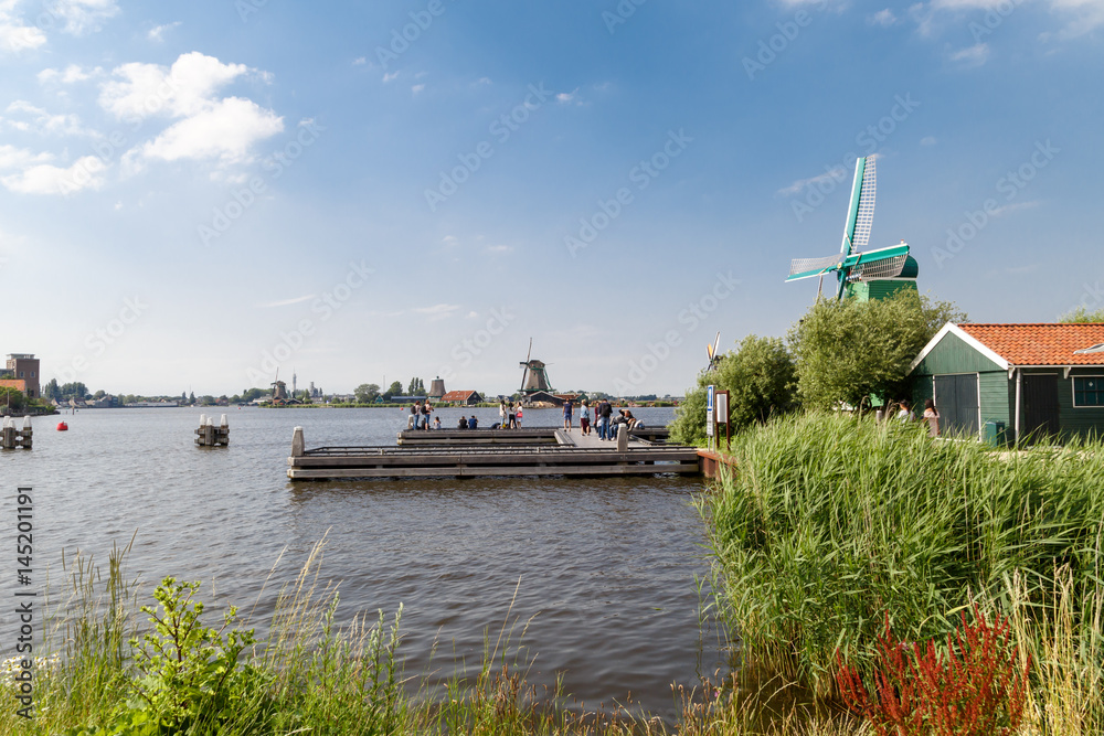 Fototapeta premium Windmills in Zaanse Schans