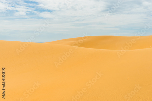 sand dune sky