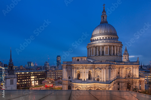 London night view on St Paul s Cathedral background