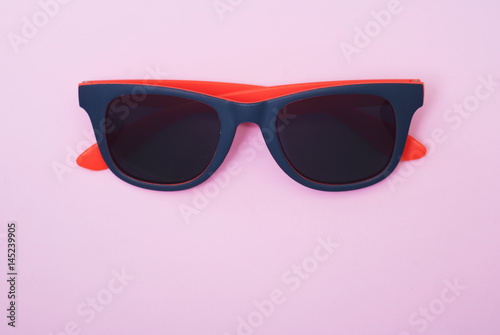 fashion sunglasses, pink background,