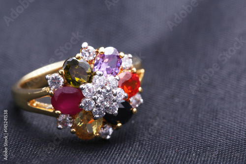 Ring with different color gemstone