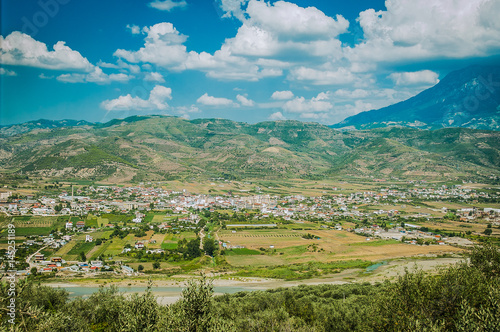 Obraz na płótnie 2016 Albania Berat - City of thousand windows, beautifull view of town on the hill between a lot of trees and blue sky w salonie